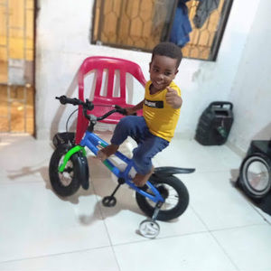 Meet your Posher, Manuel